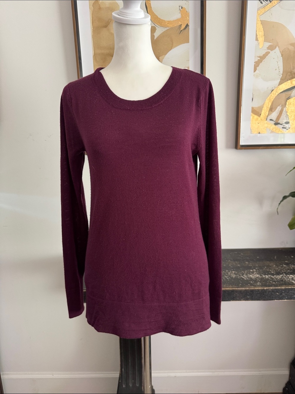 Club Monaco rich plum purple burgundy crewneck thin wool sweater